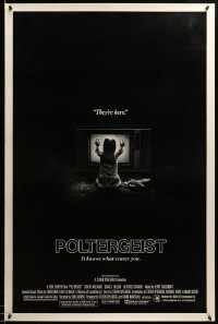 3w683 POLTERGEIST studio style 1sh '82 Tobe Hooper, Steven Spielberg, the first real ghost story!