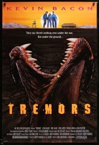 3w920 TREMORS 1sh '90 Kevin Bacon, Fred Ward, great sci-fi horror image of monster worm!