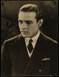 3y204 RUDOLPH VALENTINO 11.75x15.75 still '60s great waist-high portrait from after his death!
