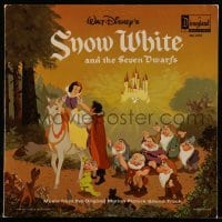 3y297 SNOW WHITE & THE SEVEN DWARFS soundtrack record '68 Disney cartoon, music from the movie!