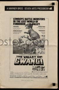 4a609 VALLEY OF GWANGI pressbook '69 Harryhausen, cowboys & dinosaurs + herald!