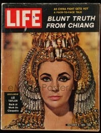 4d761 LIFE MAGAZINE magazine October 6, 1961 Elizabeth Taylor back at work in Cleopatra!