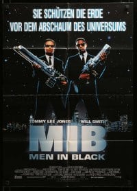 4g286 MEN IN BLACK DS German '97 Will Smith & Tommy Lee Jones with huge guns!