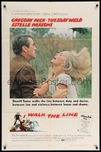 4j425 I WALK THE LINE 1sh '70 c/u of Gregory Peck grabbing Tuesday Weld, John Frankenheimer