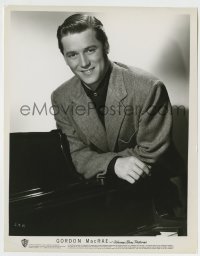 4m399 GORDON MACRAE 8x10.25 still '40s great youthful smiling portrait leaning over piano!