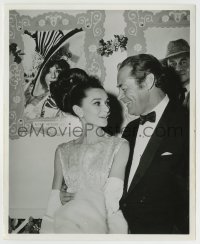 4m702 MY FAIR LADY candid 8.25x10 still '64 Audrey Hepburn & Rex Harrison by their own posters!