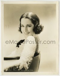 4m719 NORMA SHEARER 8x10.25 still '30s great seated close up smiling over her shoulder!