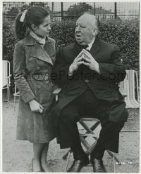 4m925 TOPAZ candid 7.5x9.5 still '69 director Alfred Hitchcock goes over a scene with Claude Jade!