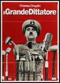 4p165 GREAT DICTATOR Italian 1p R02 c/u of Charlie Chaplin as Hitler-like Hynkel by microphones!
