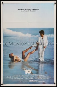 4t002 '10' int'l 1sh '79 Blake Edwards, great image of Dudley Moore & sexy Bo Derek on the beach!