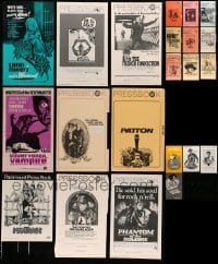 5h313 LOT OF 22 CUT PRESSBOOKS '70s great advertising for a variety of different movies!