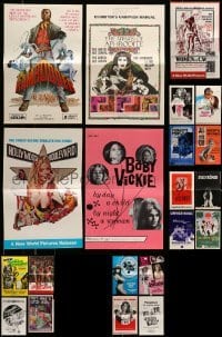 5h305 LOT OF 29 CUT SEXPLOITATION PRESSBOOKS '60s-70s advertising for a variety of sexy movies!