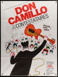 5k684 DON CAMILLO E I GIOVANI D'OGGI French 1p '72 art of man on stage waving guitar at fans!