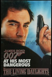 5k123 LIVING DAYLIGHTS promo brochure '87 most dangerous Timothy Dalton as James Bond with gun!