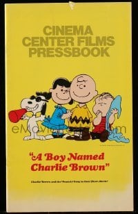 5m583 BOY NAMED CHARLIE BROWN pressbook '70 Snoopy & the Peanuts by Charles M. Schulz!