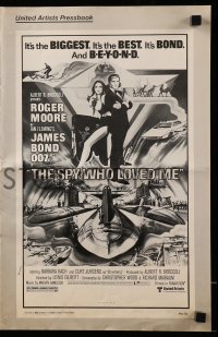 5m909 SPY WHO LOVED ME pressbook '77 art of Roger Moore as James Bond 007 by Bob Peak