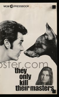 5m935 THEY ONLY KILL THEIR MASTERS pressbook '72 close up of James Garner & Doberman Pincer dog!