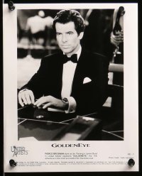 5m310 GOLDENEYE presskit w/ 14 stills '95 Pierce Brosnan as Bond, Scorupco, Famke Janssen!