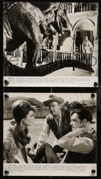 5m486 VALLEY OF GWANGI presskit w/ 4 stills '69 Ray Harryhausen, Franciscus, cowboys vs dinosaurs!