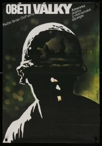 5p377 CASUALTIES OF WAR Czech 23x33 '89 Michael J. Fox, Weber art, directed by Brian De Palma!