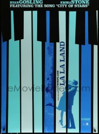 5r489 LA LA LAND teaser DS 1sh '16 wonderful image of Ryan Gosling & sexy Emma Stone in piano keys!