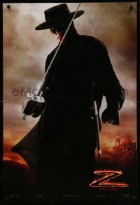 5r505 LEGEND OF ZORRO teaser DS 1sh '05 great image of Antonio Banderas in the title role!