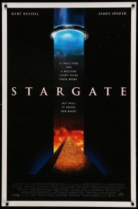 5r845 STARGATE 1sh '94 Kurt Russell, James Spader, a million light years from home!