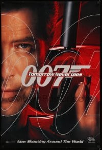 5r912 TOMORROW NEVER DIES teaser DS 1sh '97 close-up of Pierce Brosnan as James Bond 007!