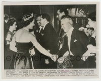 5s161 CHARLIE CHAPLIN 7.25x8.75 news photo '52 shaking hands with Queen Elizabeth II!
