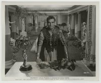 5s815 SPARTACUS 8.25x10 still '60 Laurence Olivier as Crassus in courtyard of his Roman villa!