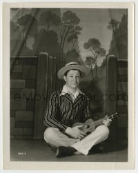 5s838 STU ERWIN 8x10.25 still '32 wacky seated portrait of the comedian with ukulele & skimmer!