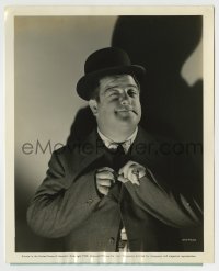 5s959 WHO DONE IT 8.25x10 still '42 Lou Costello's flat feet make him the perfect detective!
