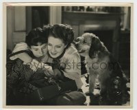 5s970 WOMEN 8.25x10 still '39 Norma Shearer shows photo to daughter Virginia Weidler & cute dog!