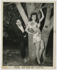 6h110 BLUE RIBBON TOWN 7.25x9 radio publicity still '43 Groucho Marx leers at sexy Fay McKenzie!
