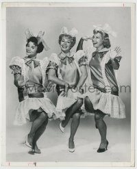 6h248 DINAH SHORE SHOW TV deluxe 8.25x10 still '59 she's dancing with Lana Turner & Kay Starr!