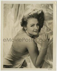 6h260 DONNA REED 8x10.25 still '40s great close up sexy image laying on sheets in negligee!