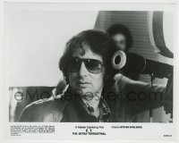 6h279 E.T. THE EXTRA TERRESTRIAL candid 8x10 still '82 Steven Spielberg c/u wearing cool shades!