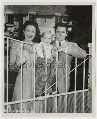 6h355 GLENN FORD/ELEANOR POWELL 8.25x10 still '47 the happy couple with their child by Ned Scott!