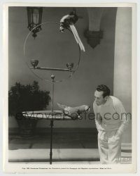 6h393 HAROLD LLOYD 8.25x10 still '35 the comedian hanging out with his two parrots Cohen & Pedro!