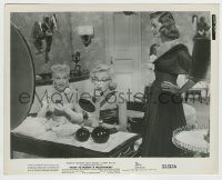 6h418 HOW TO MARRY A MILLIONAIRE 8x10.25 still '53 Marilyn Monroe, Betty Grable & Bacall at vanity
