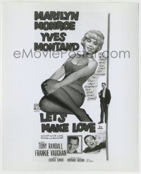 6h511 LET'S MAKE LOVE 8.25x10 still '60 great image of sexy Marilyn Monroe used on the one-sheet!