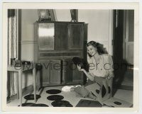 6h987 YOU'LL NEVER GET RICH candid 8x10.25 still '41 Rita Hayworth w/record collection by Schafer!