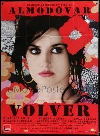 6p974 VOLVER French 1p '07 Almodovar, close up of sexy Penelope Cruz surrounded by flowers!