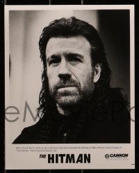 6s643 HITMAN 6 8x10 stills '91 Chuck Norris, he's so far undercover, he may never get back!