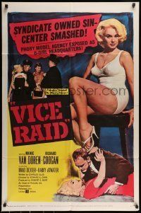 6t945 VICE RAID 1sh '60 full-length image of super sexy barely-dressed phony model Mamie Van Doren