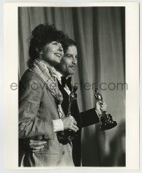 6x016 DIANE KEATON/RICHARD DREYFUSS 8x10 photo '78 holding Best Acting Oscars by Peter Borsari!