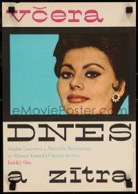 6y272 YESTERDAY, TODAY & TOMORROW Czech 11x16 '66 Sophia Loren, directed by Vittorio De Sica!