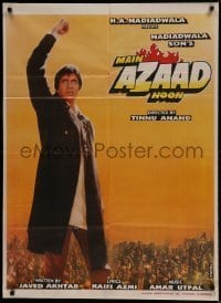 6y092 MAIN AZAAD HOON Indian '89 Amitabh Bachchan, Shabana Azmi, cool far away image!