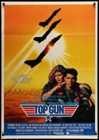 6y444 TOP GUN Italian 1sh '86 great image of Tom Cruise & Kelly McGillis, Navy fighter jets!