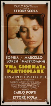 6y507 SPECIAL DAY Italian locandina '77 great image of Sophia Loren & Marcello Mastroianni!